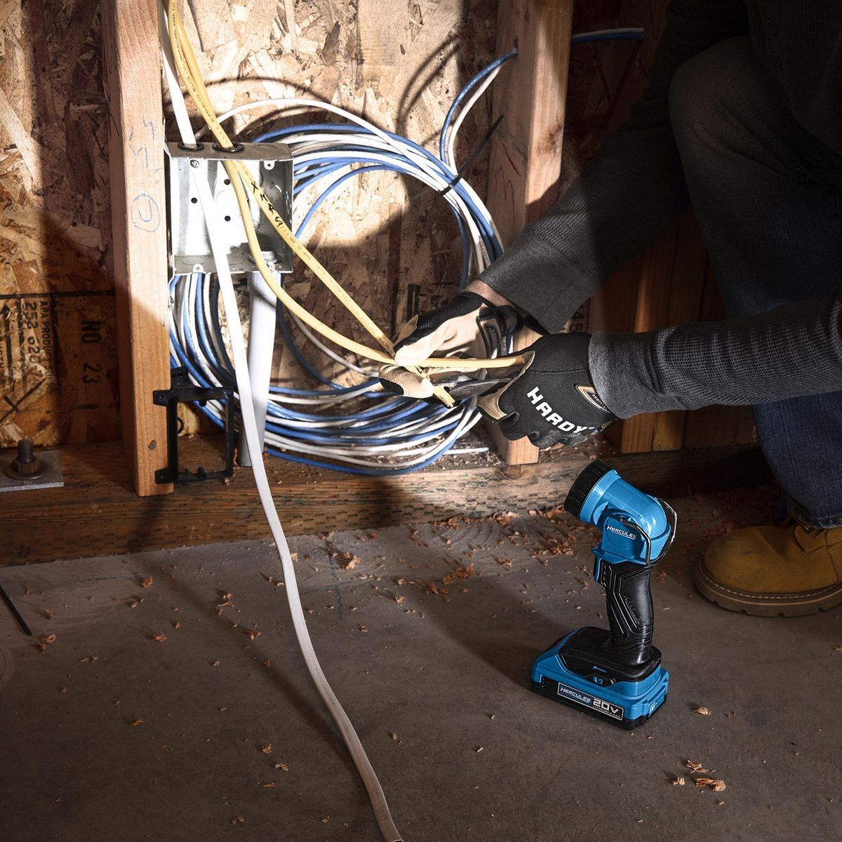 20V Cordless 220 Lumen Work Light G5356