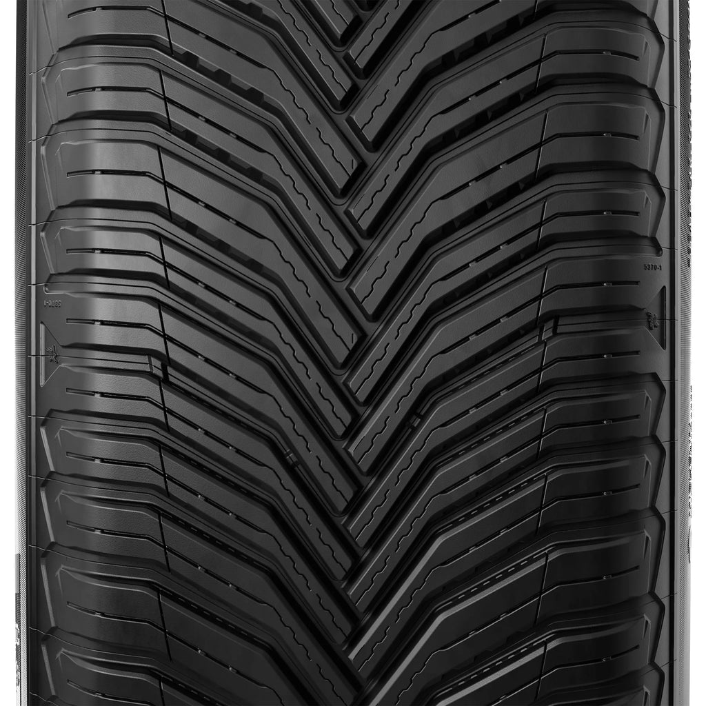 All-Season 245/45R17/XL 99V Tire F672