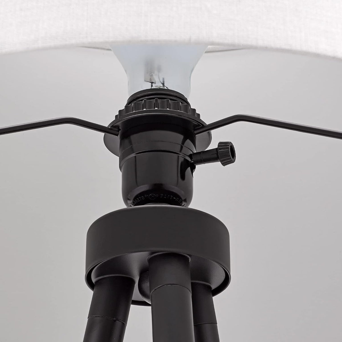 Black Tripod Floor Lamp X80905