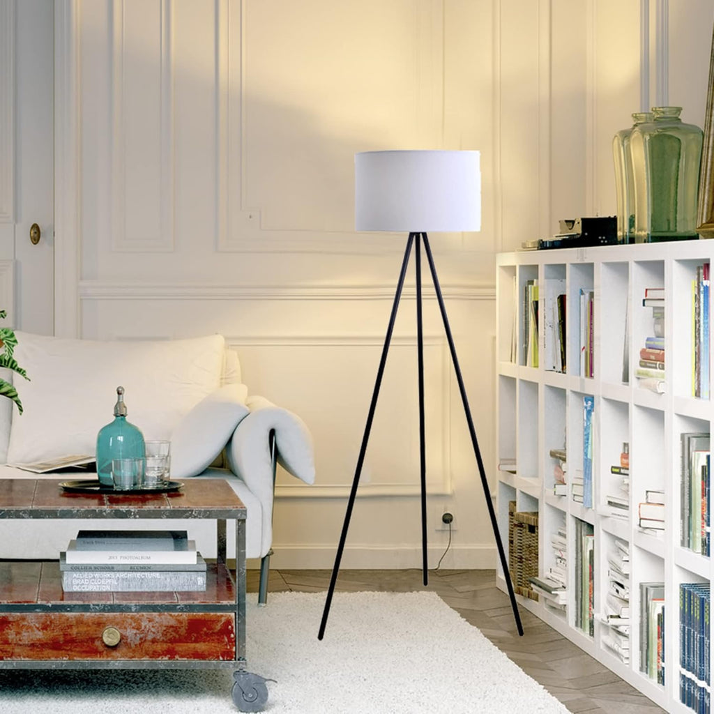 Black Tripod Floor Lamp X80905