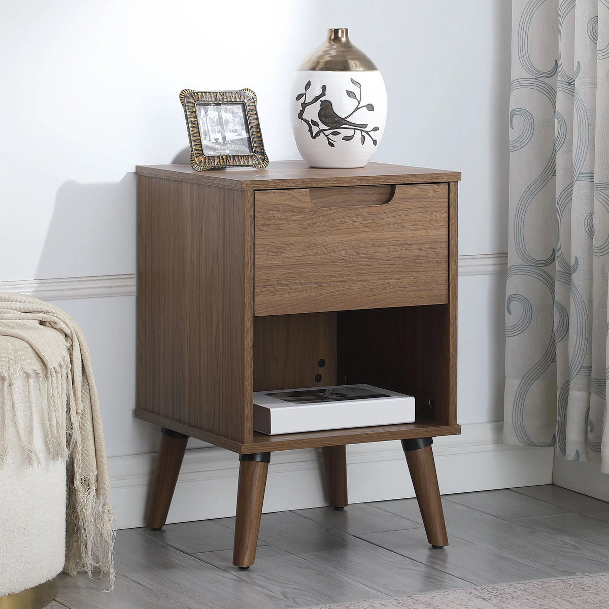 1 Drawer Brown Walnut Nightstand Z1463