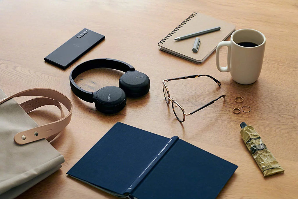 Wireless On-Ear Headphones with Mic Black J360703
