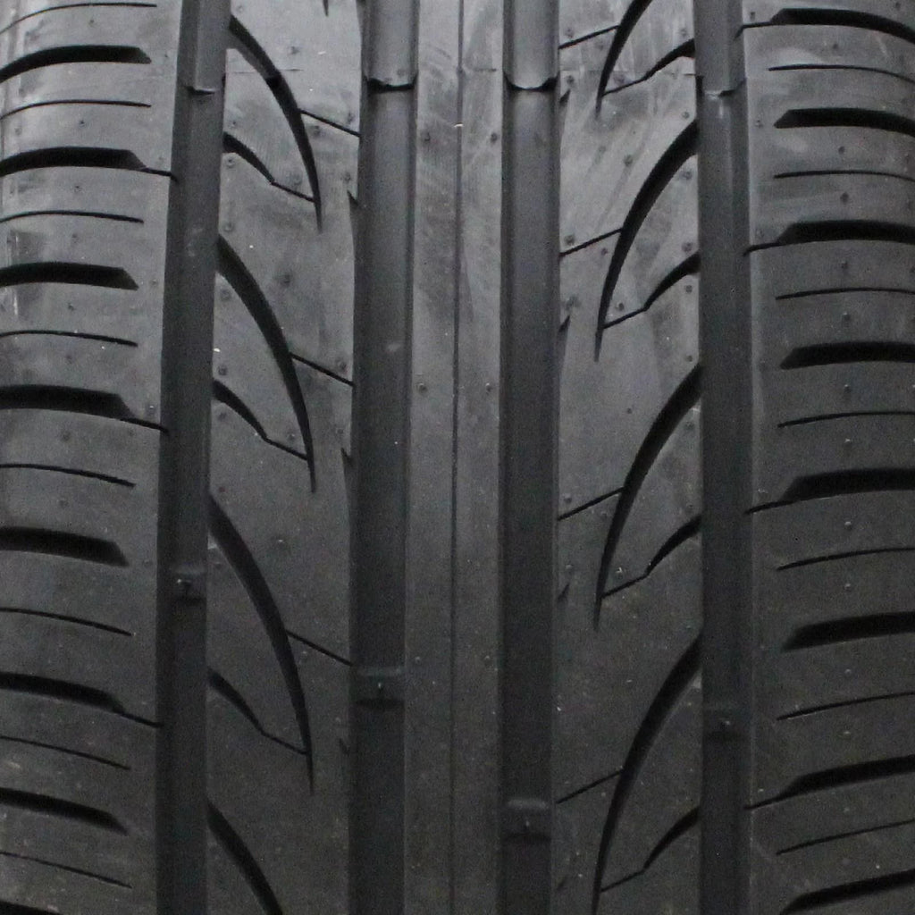225/40ZR18 92W XL Passenger Tire M85668