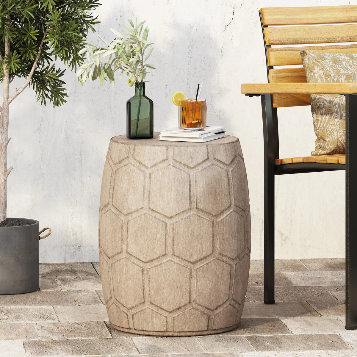 Lightweight Concrete Outdoor Side Table A5019