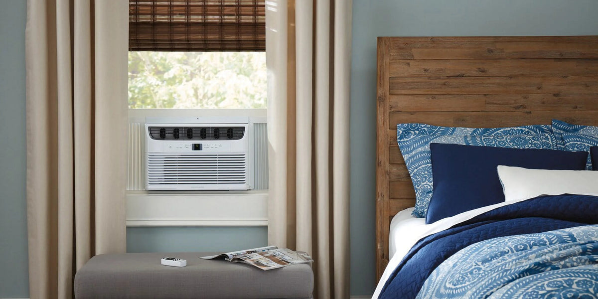 15,100 BTU White Window Air Conditioner I753315